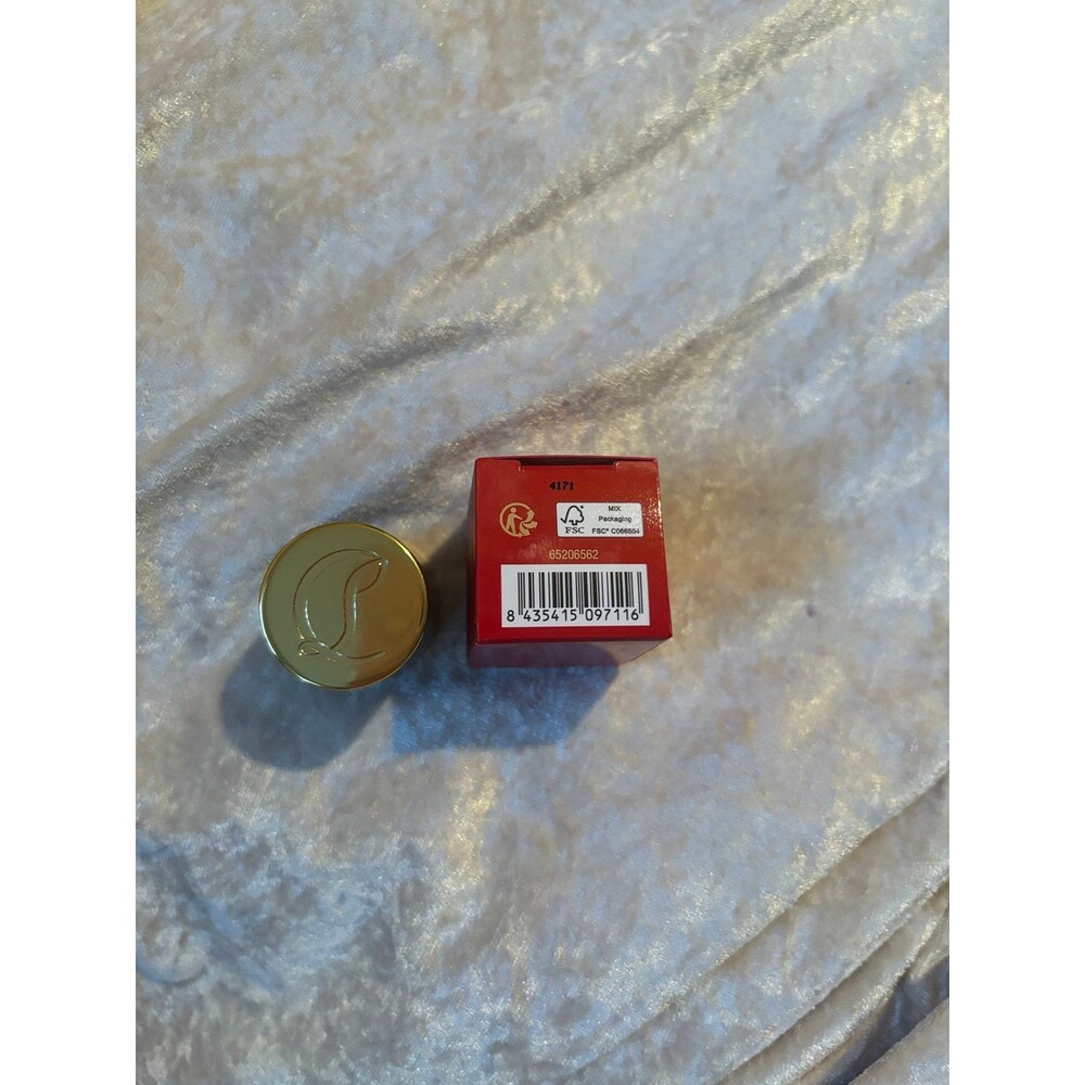 Louboutin fragrance cap - Picture 2 of 5